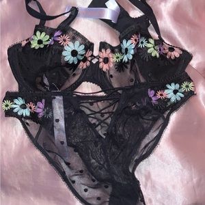 Daisy Pretty Bra and panty set